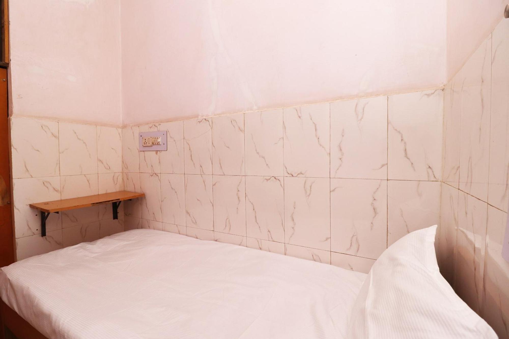 Hotel Kshama Jabalpur Eksteriør billede